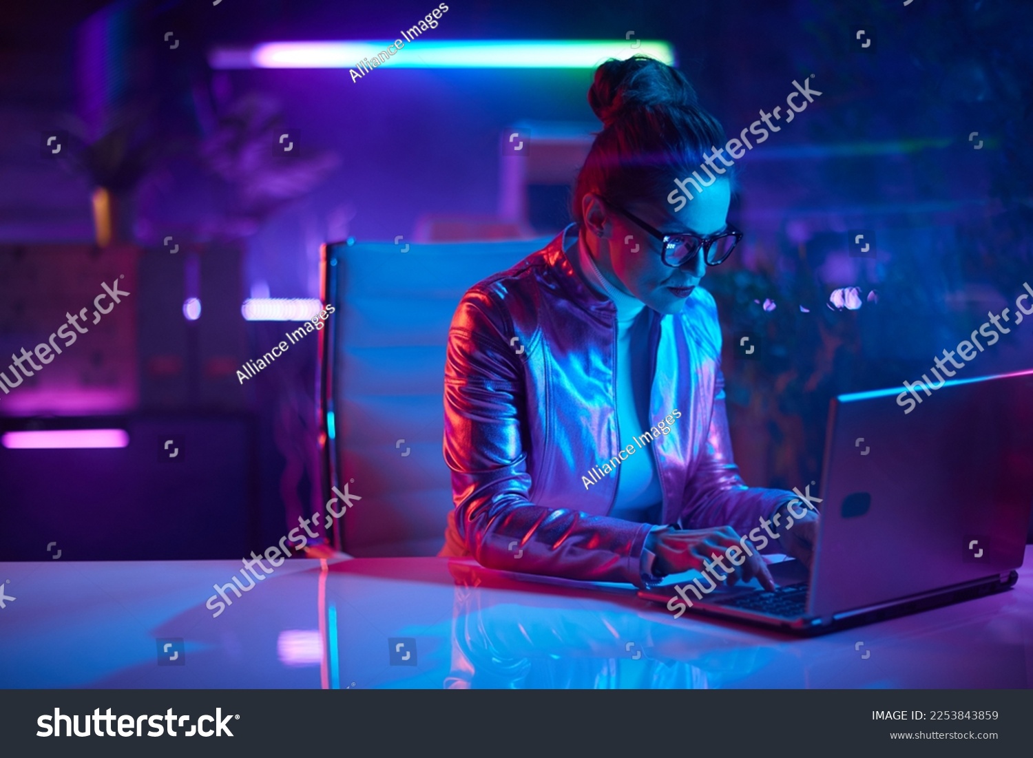 Ei