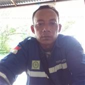 TỨ